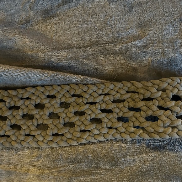 NWT. Ariella Faux Suede Grey Fashion Belt. - Picture 2 of 6